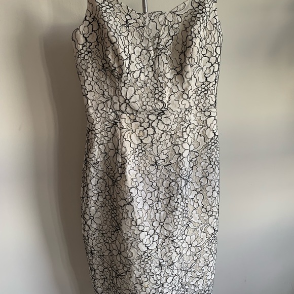 Ever New White MIDI Lace Dress. Size 0 - Picture 2 of 8